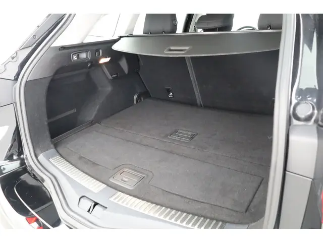 Renault Mégane Estate 1.3 TCe Limited 2020 Benzine 37