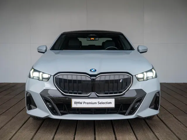 BMW i5 eDrive40 2024 Elektrisch 3
