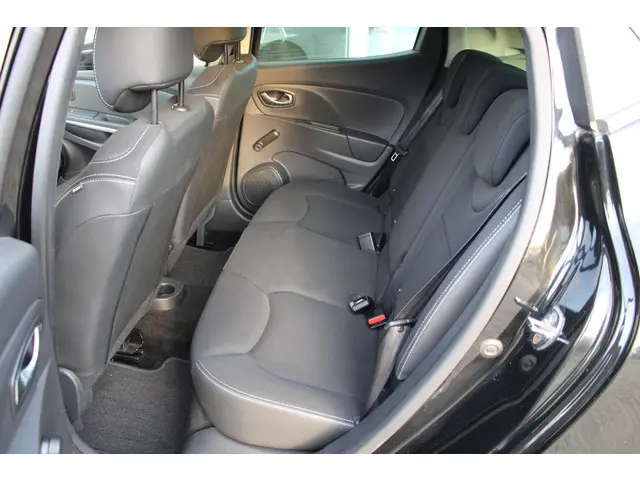 Renault Clio 0.9 TCe ECO Night&Day 2015 Benzine 25