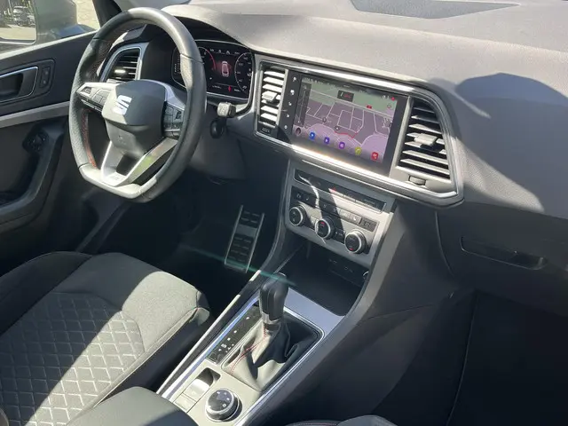 SEAT Ateca 1.5 TSi DSG FR Business Intense 2022 Benzine 12