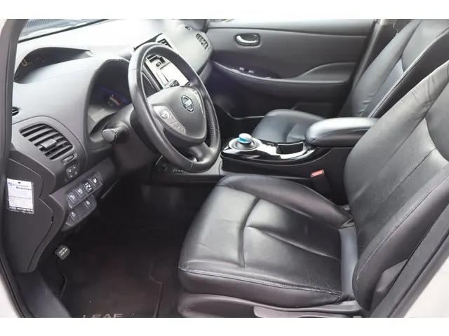 Nissan Leaf Tekna 30 kWh 2016 Elektrisch 21