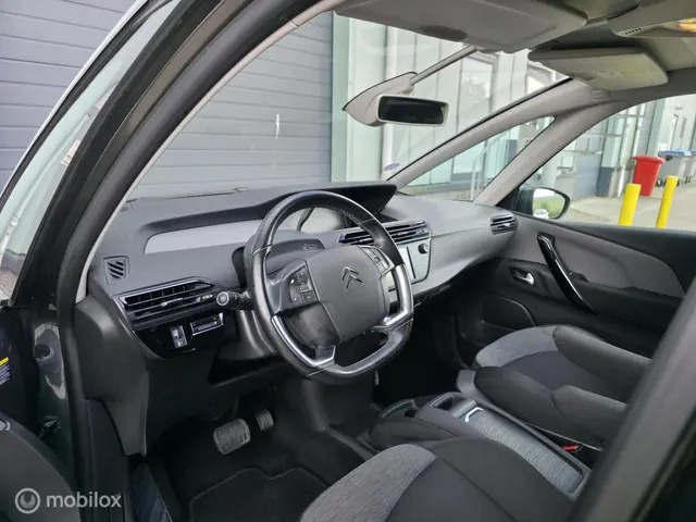 Citroën Grand C4 Picasso 1.2 PureTech Shine 2016 Benzine 6