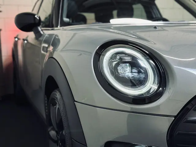 MINI Clubman Mini 1.5 Cooper Richmond Park 2021 Benzine 34