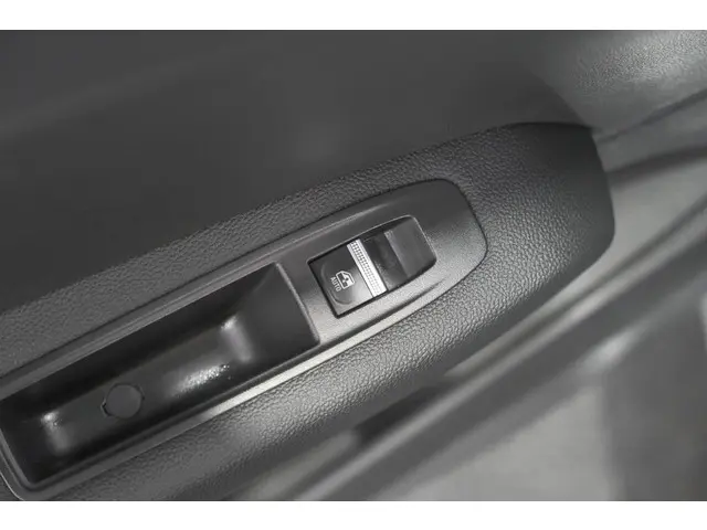 Renault Captur TCe 90 Techno 2025 Benzine 34