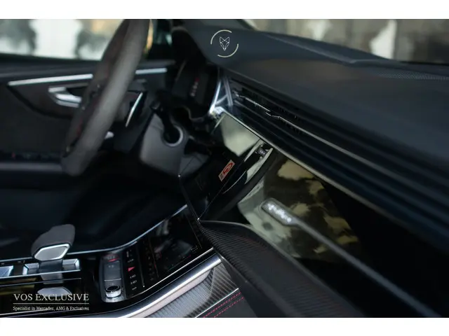 Audi Q8 4.0 TFSI RS Q8 Quattro 2020 Benzine 40