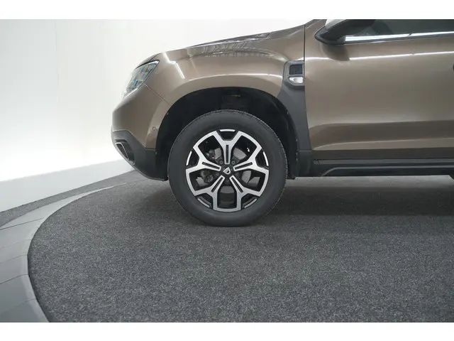 Dacia Duster TCe 130 Tech Road 2019 Benzine 16