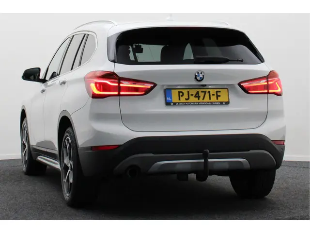 BMW X1 sDrive18i High Executive Automaat 2017 Benzine 18
