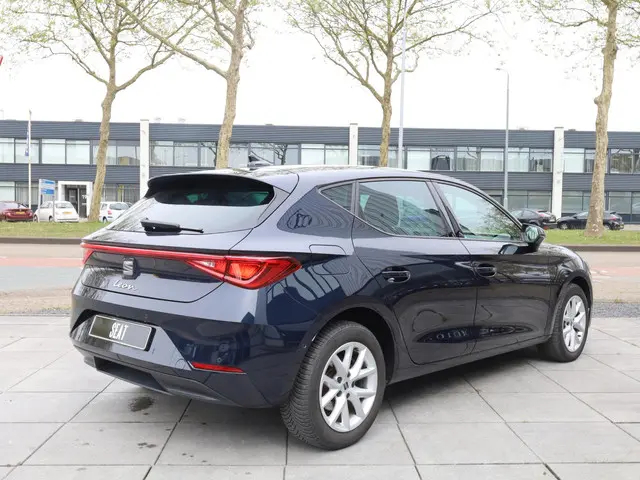 SEAT Leon 1.0 eTSI 2022 Benzine 21