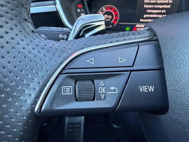 Audi RSQ3 Sportback RS Panorama Full spec 2023 Benzine 15