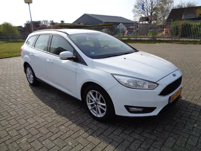 Ford Focus Wagon 1.0 Lease Edition 2017 Benzine 4