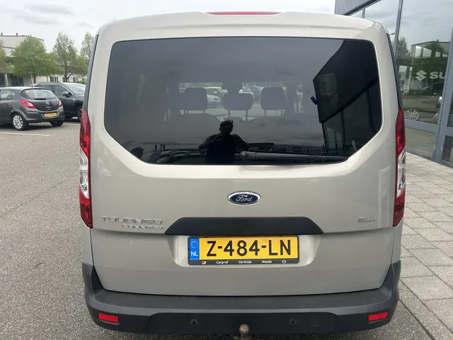 Ford Tourneo Connect Compact 1.0 Trend 2016 Benzine 6
