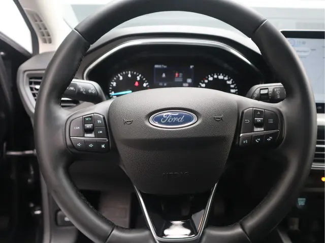 Ford Focus 1.0 EcoBoost Hybrid 2024 Hybride Benzine 13