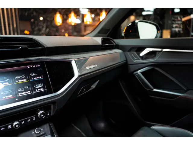 Audi Q3 RS PANO|AUT7|LEDER|RSDYNAMIC 2021 Benzine 15