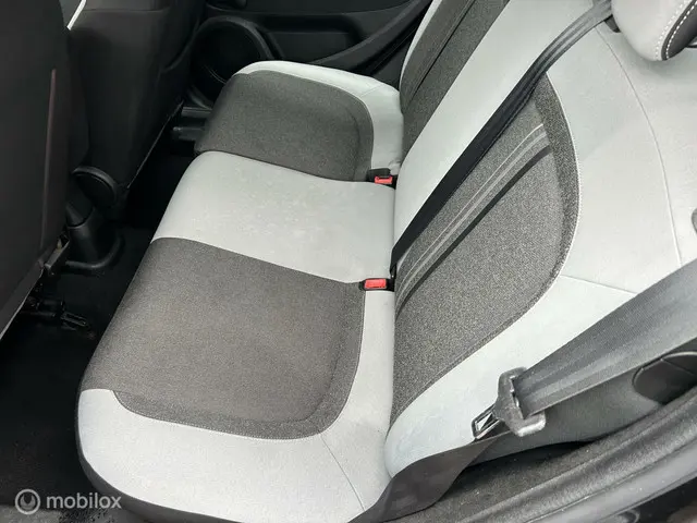 Fiat Punto Evo 1.2 Pop * 5 DRS * AIRCO * 2012 Benzine 7