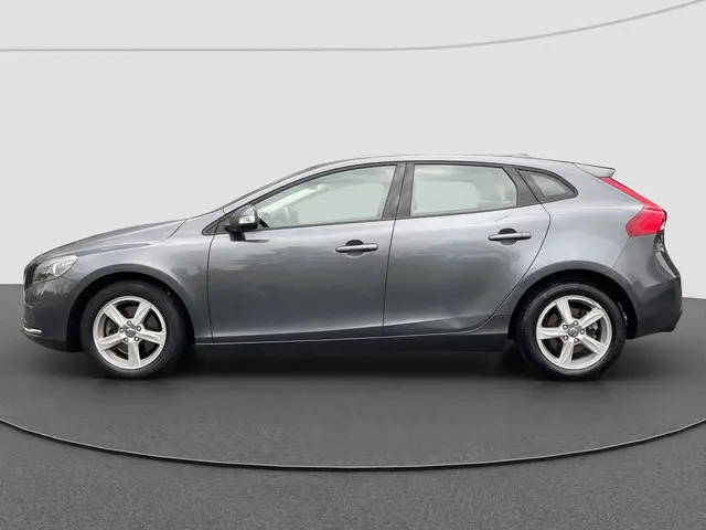 Volvo V40 1.6 T3 Kinetic 2012 Benzine 7