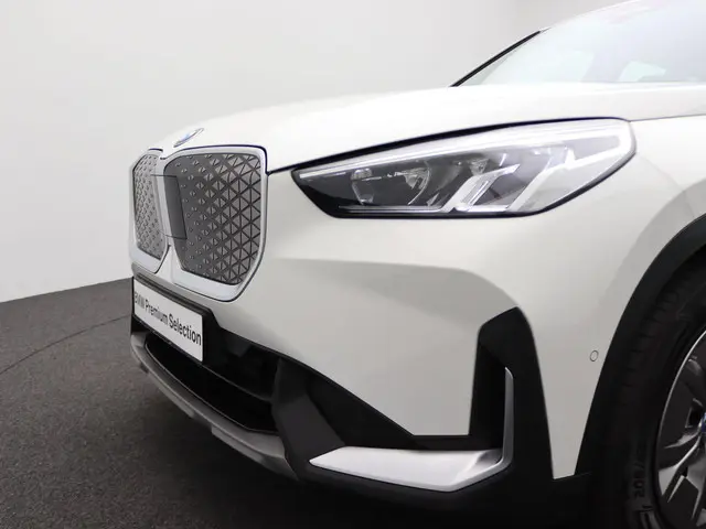 BMW iX1 eDrive20 2024 Elektrisch 8