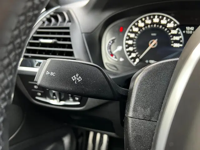 BMW X4 XDrive20i High Executive m-pakkat 2018 Benzine 15