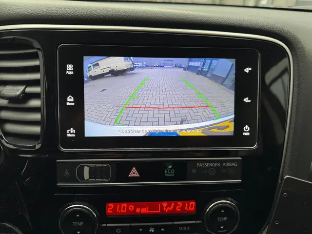 Mitsubishi Outlander 2.4 PHEV Pure 2019 Hybride Benzine 18