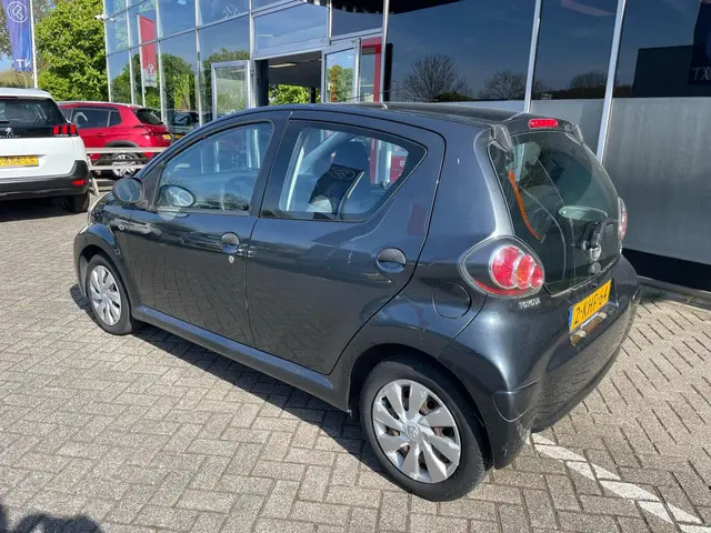 Toyota Aygo 1.0 VVT-i Comfort / AIRCO 2012 Benzine 19