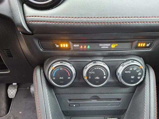 Mazda 2 1.5 Skyactiv-G GT-M 2015 Benzine 13