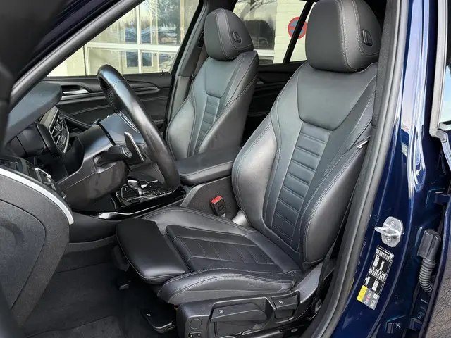 BMW X3 xDrive30e 2022 Hybride Benzine 6