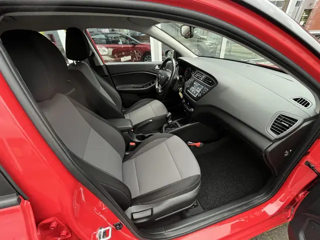 Hyundai i20 1.0 T-GDI Comfort 2019 Benzine 23