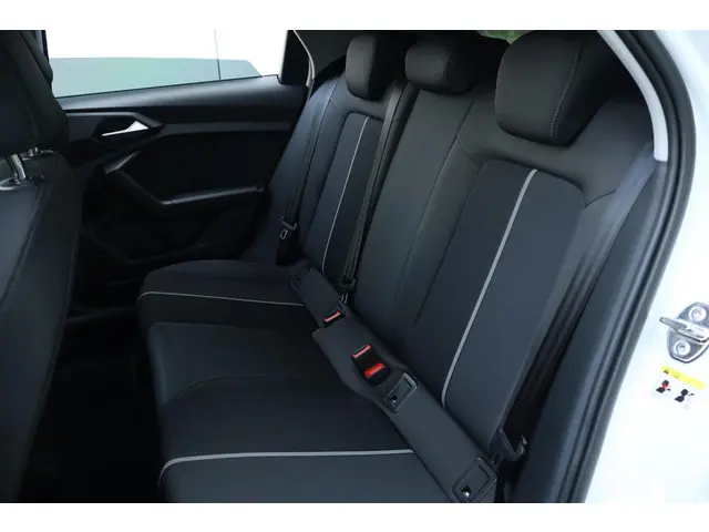 Audi A1 Sportback 25 TFSI Pro Line 2024 Benzine 13