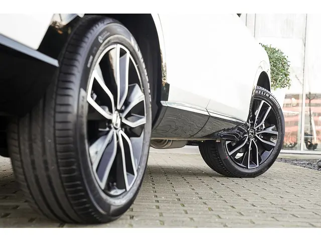 Honda HR-V 1.5i e:HEV ADVANCE 2024 Hybride Benzine 13