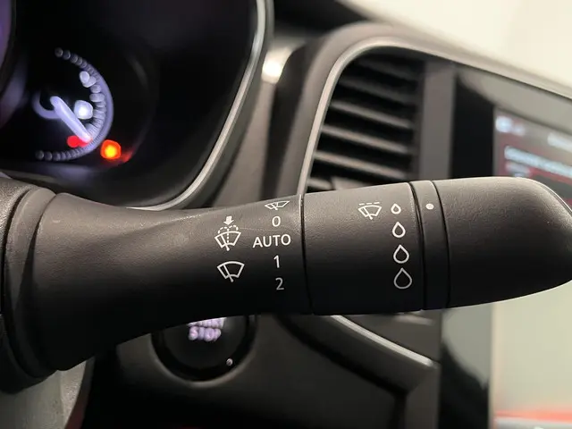 Renault Talisman 1.3 TCe 160 EDC S-Edition 2019 Benzine 33