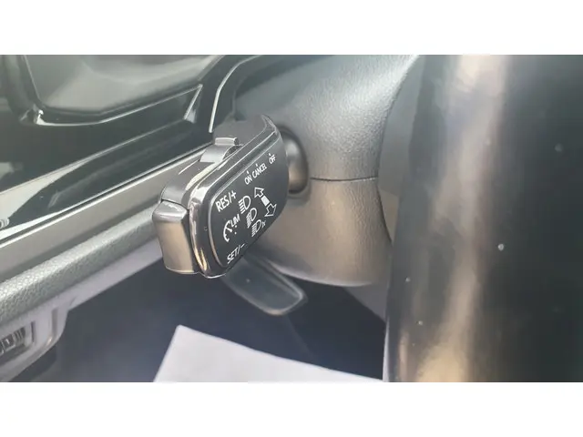 Volkswagen Polo 1.0 TSI Beats 2018 Benzine 16