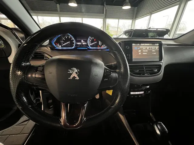 Peugeot 2008 1.6 VTi Féline 2013 Benzine 7