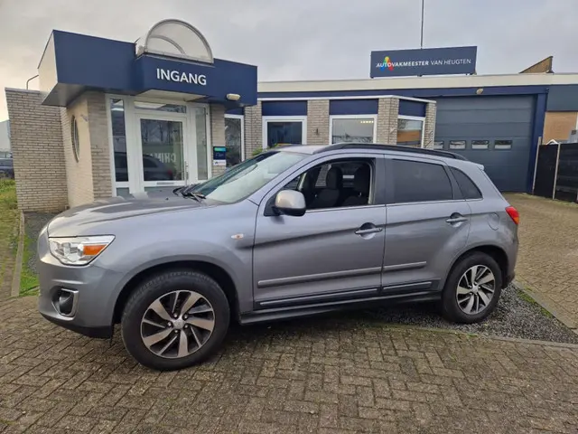 Mitsubishi ASX 2