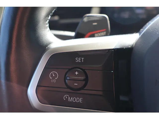 BMW X1 xDrive30e 2023 Hybride Benzine 12