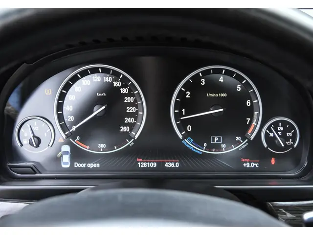 BMW 5 Serie 550i MOTOR PROBLEEM electronic 2013 Benzine 4
