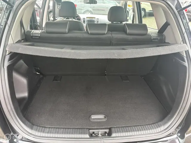 Kia Venga 1.4 CVVT Plus Pack 2013 Benzine 19