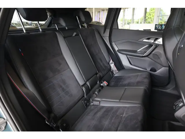 BMW iX1 eDrive20 2024 Elektrisch 9