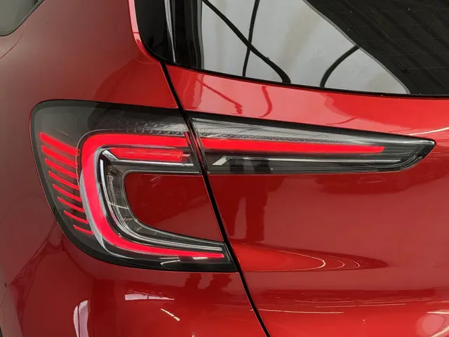 Renault Captur 1.0 TCe 90 techno 2024 Benzine 40