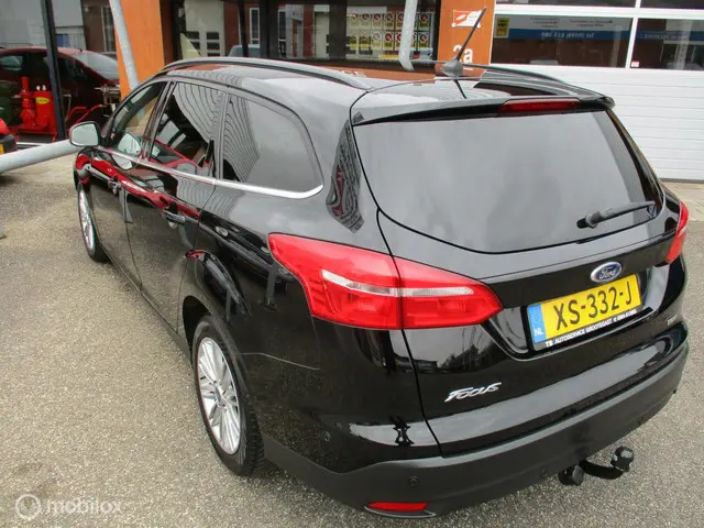Ford Focus Wagon 1.0 Trend Automaat 2018 Benzine 17