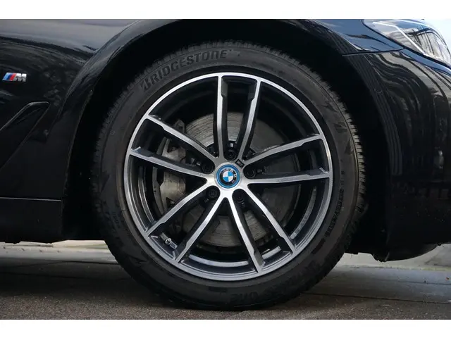 BMW 5 Serie 540i 2021 Benzine 6
