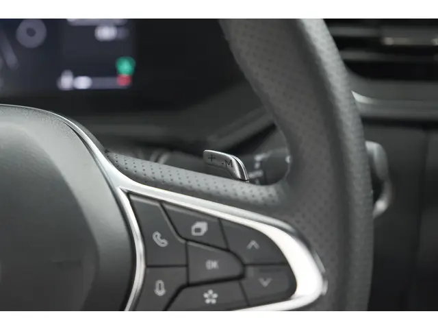 Renault Captur Mild Hybrid 160 EDC Techno 2025 Benzine 35