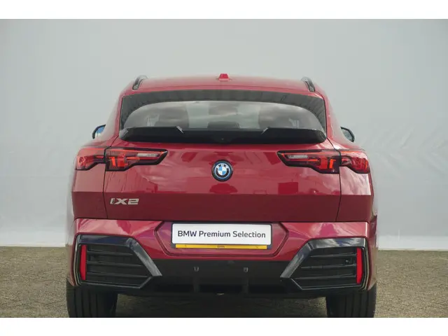 BMW iX2 xDrive30 2024 Elektrisch 5