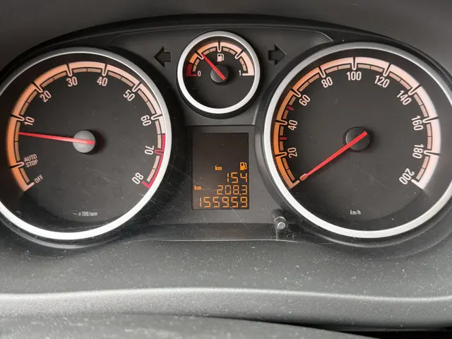 Opel Corsa 1.2-16V Berlin 2013 Benzine 24