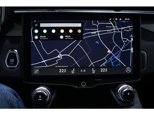 Lynk & Co 01 1.5 2023 Hybride Benzine 32