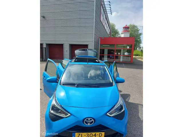 Toyota Aygo 1.0 VVT-i x-cite 2019 Benzine 14