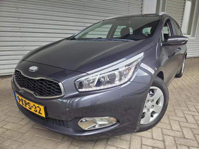 Kia cee'd Sportswagon 1.6 GDI Comfort Pack 2013 Benzine 2