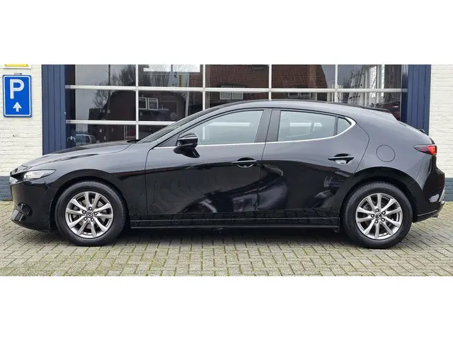 Mazda 3 3