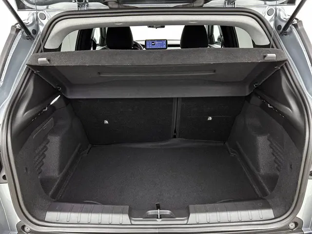 Jeep Avenger 1.2 Longitude 2024 Benzine 24