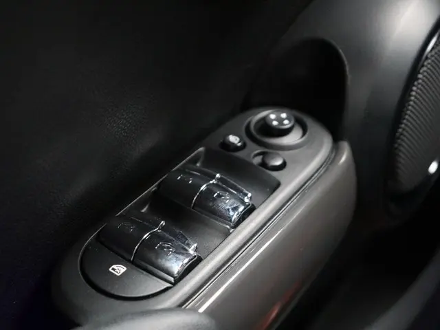 MINI 5-Deurs Cooper 2019 Benzine 22