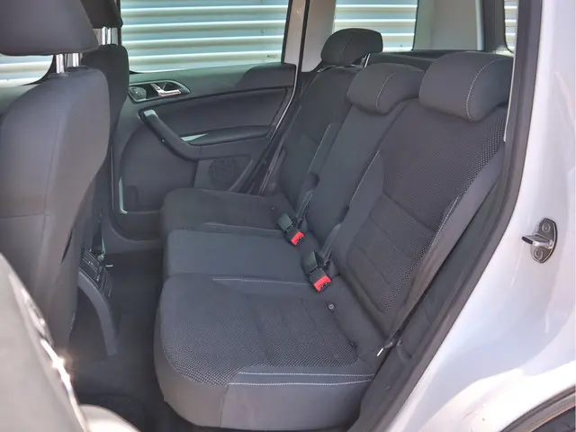 Škoda Yeti Outdoor 1.2 TSI Ambition 2014 Benzine 17