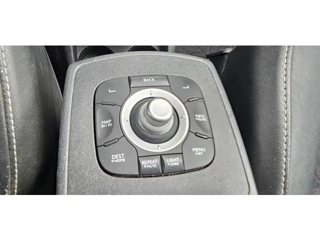 Renault Scénic 1.2 TCe Bose 2013 Benzine 24